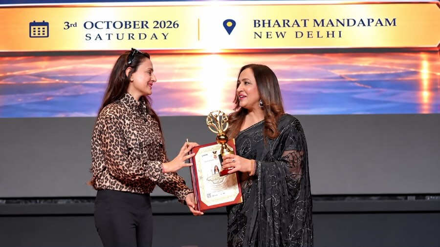coach sangeeta awarded as a best life coach and author